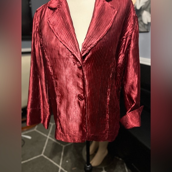 Chico's Women's Red Current Ribbed Button-Up Long sleeve Blouse Size 1 (8) - Picture 1 of 6